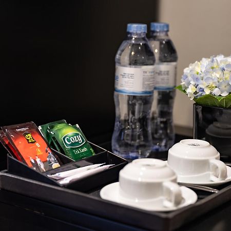 The Flower Boutique Hotel & Travel Hanoi Exteriör bild