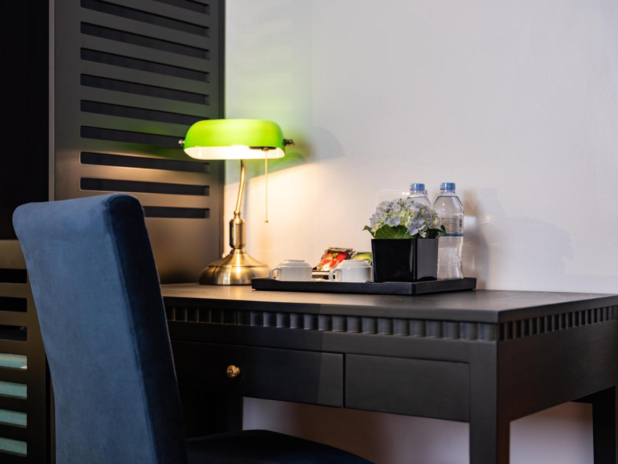 The Flower Boutique Hotel & Travel Hanoi Exteriör bild