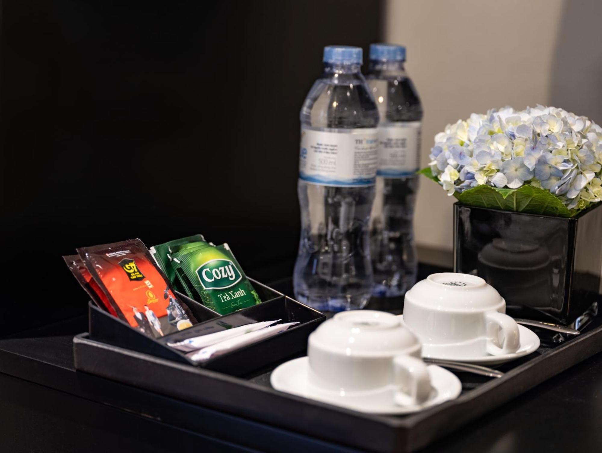 The Flower Boutique Hotel & Travel Hanoi Exteriör bild