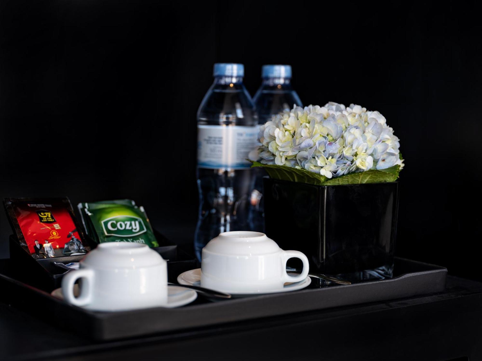The Flower Boutique Hotel & Travel Hanoi Exteriör bild